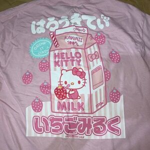 Sanrio hello kitty t-shirt
